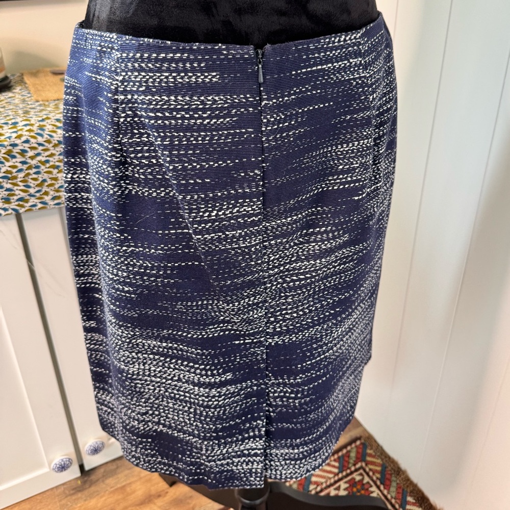 Jones New York Navy and White Pencil Skirt Women’s Size 10 NWOT